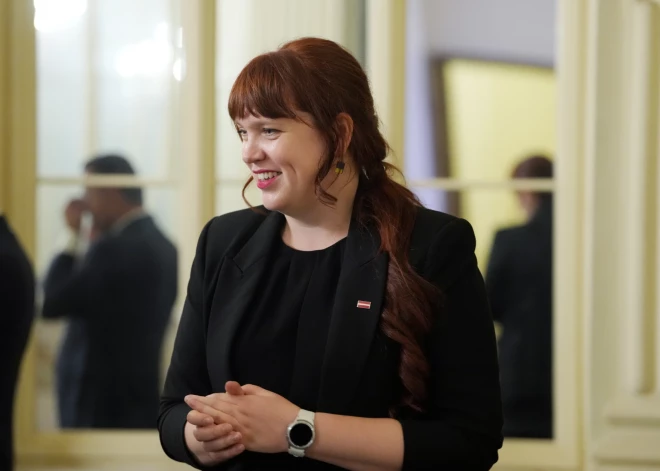 Kultūras ministre atzīst, ka kultūras darbinieku algas ir pārāk mazas