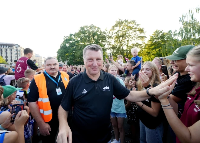 Bijušais Valsts prezidents vēlas palikt pie Latvijas Basketbola savienības stūres