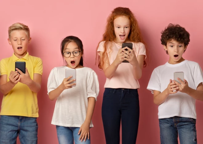 Последствия доступности интернета: в школах дети смотрят порно, а потом повторяют увиденное