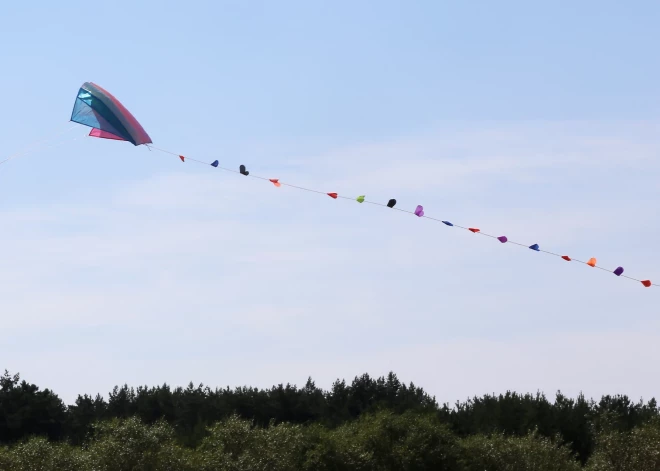 Piektdien būs vējains un rekordsilts laiks