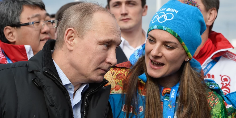 Krievijā nekas nepaliek nepamanīts:  olimpiskā čempione, kas nodeva Putinu, spērusi nākamo soli