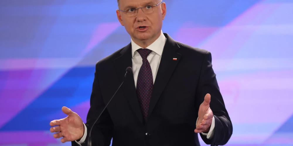 Duda: Polija ir sagatavojusi tranzīta koridorus Ukrainas labības eksportam
