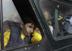 Из Карабаха в Армению продолжают прибывать тысячи беженцев