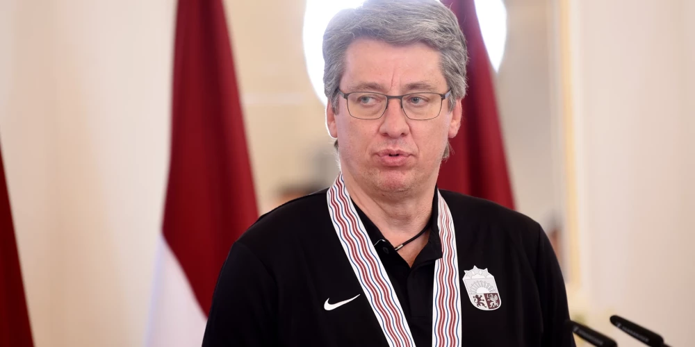 Harijs Vītoliņš atklāj, kā mainījis Latvijas hokeja izlasi, kas palīdzēja tikt pie vēsturiskās medaļas