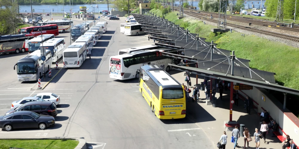 "Liepājas autobusu parks" turpina atcelt reisus