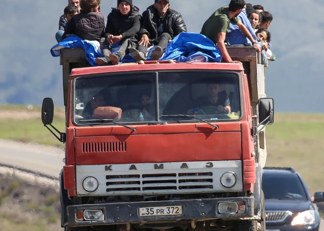 Kas notiek Kaukāzā? Azerbaidžāna atgūst Kalnu Karabahu, bet Kremlim slīd ārā no rokām Armēnija