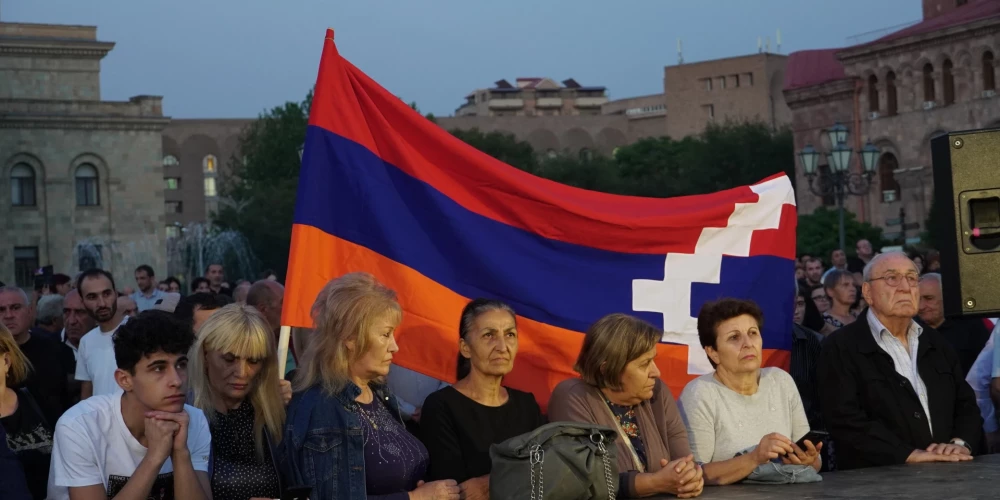 Pasaulē par vienu "valsti" mazāk — Kalnu Karabaha oficiāli pašlikvidējusies
