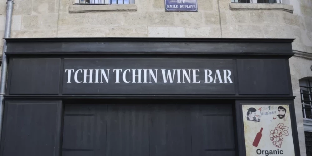 Смертельная вспышка ботулизма во французском винном баре вызвала обеспокоенность во всем мире