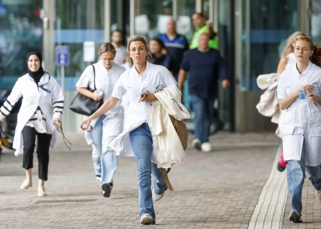 Roterdamas slimnīcā notikusi apšaude; aizdomās turamais bija tērpies "kaujas stila" apģērbā