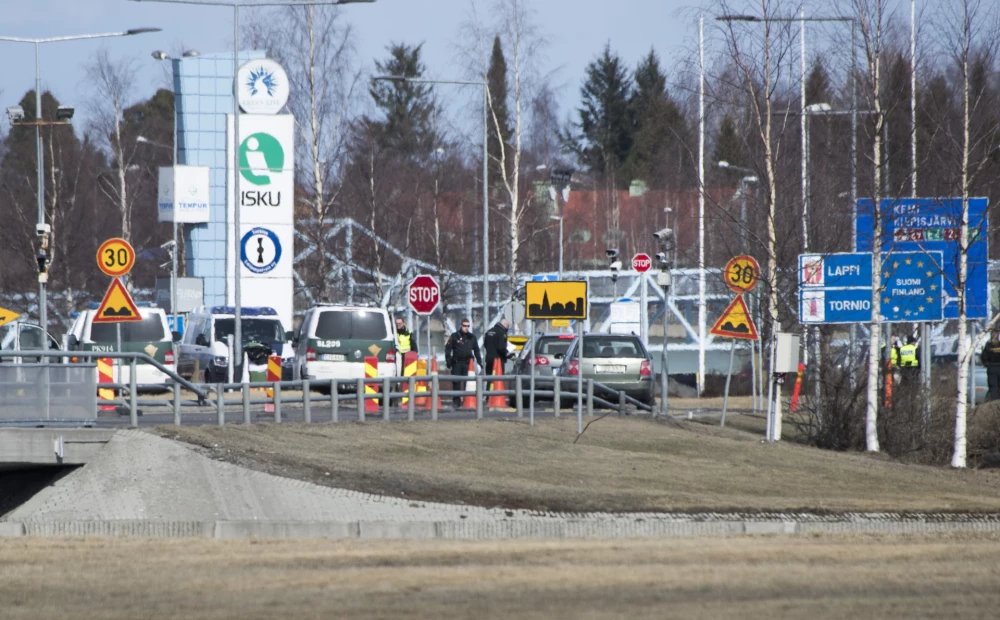Finland implementerte permanent grensekontroll for å hindre russiske biler i å komme inn i landet