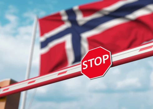 Последнее окно в Европу закрывается: Норвегия тоже запрещает въезд российских машин
