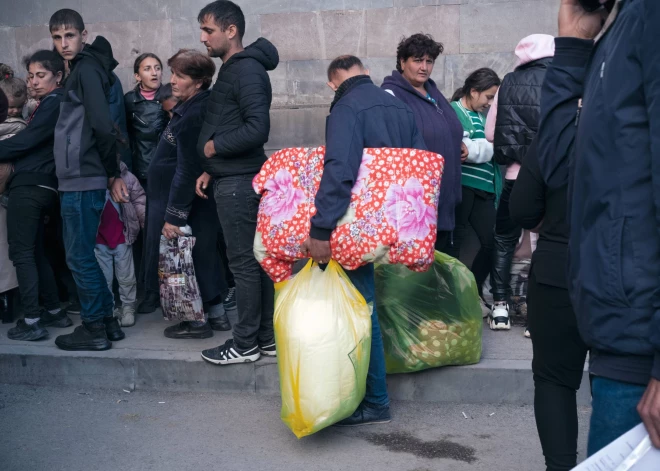 Kalnu Karabahu pametuši gandrīz visi etniskie armēņi