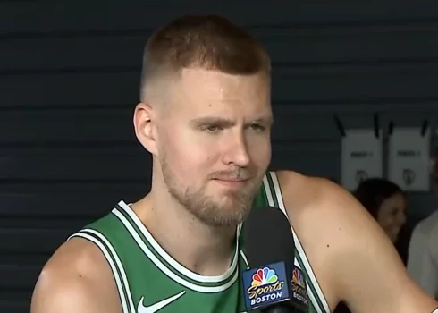 Jūnijā Porziņģis trīs komandu maiņas darījumā nonāca "Celtics" rindās un spēlēs vienībā, kas ir viena no titula pretendentēm.