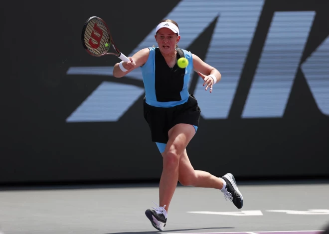 Ostapenko uzvar Pegulu un sasniedz Pekinas "WTA 1000" sērijas turnīra ceturtdaļfinālu