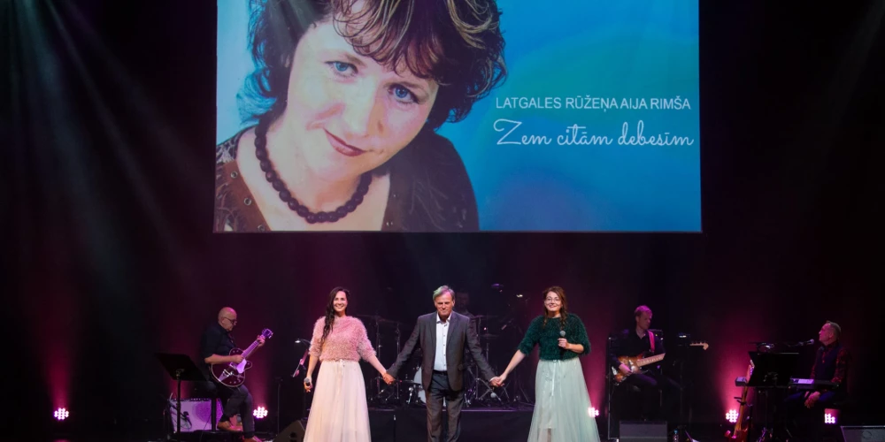 FOTO: Rēzeknē ar sirsnīgu koncertu atceras Latgales rūžeņu - Aiju Rimšu