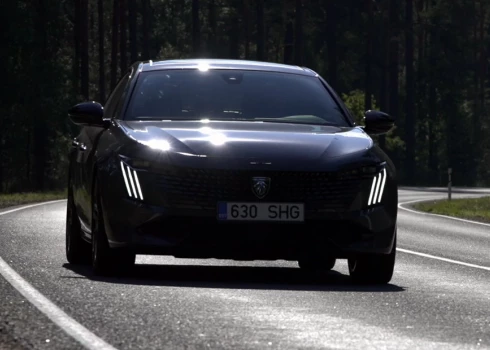 Auto ziņas: ievērtē izcila dizaina paraugu - uzlaboto "Peugeot 508"