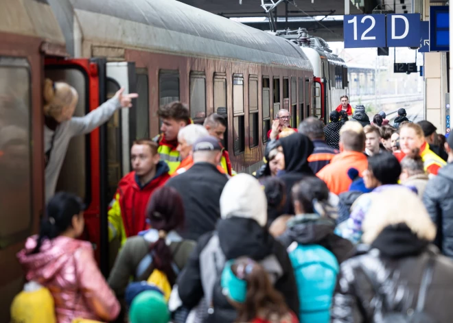 Polija nākamgad samazinās palīdzību ukraiņu bēgļiem