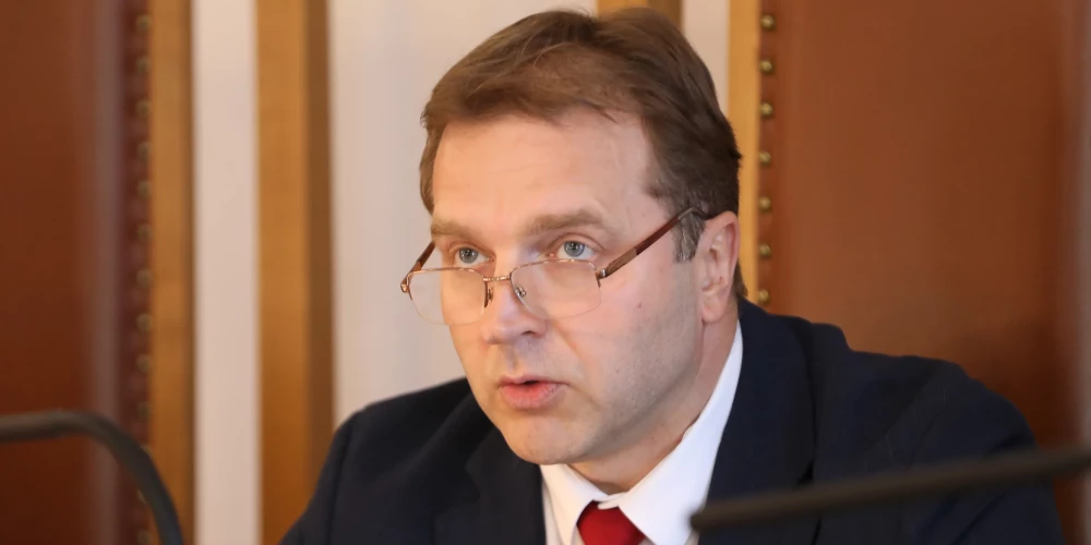Satversmes tiesas priekšsēdētājs Aldis Laviņš.