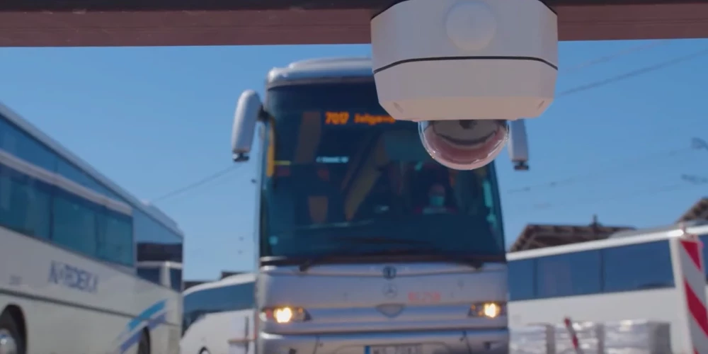 Kremļa propagandisti atraduši "spiegu kameras" Rīgas autoostā