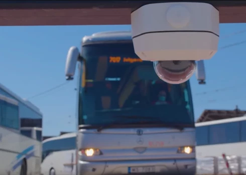 Kremļa propagandisti atraduši "spiegu kameras" Rīgas autoostā