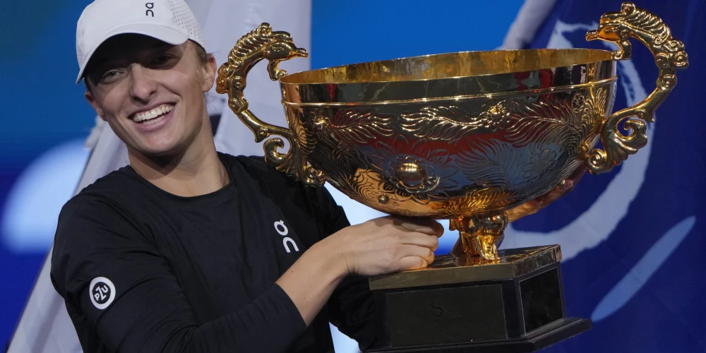 Švjonteka uzvar Pekinas "WTA 1000" turnīrā