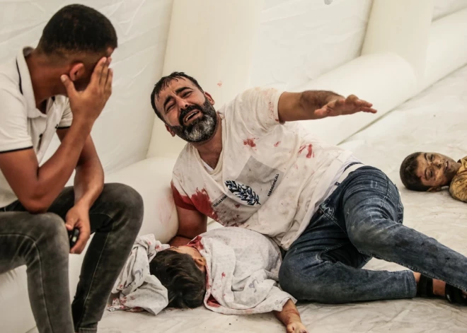 Izraēlas gaisa uzlidojumos Gazas joslā nogalināto cilvēkus skaits ir pārsniedzis 558 un vairāk nekā 2800 cilvēki ir ievainoti.