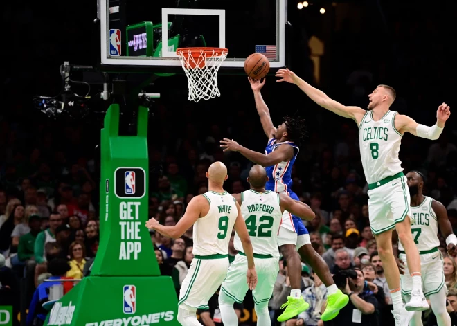 Porziņģa "Celtics" starp diviem galvenajiem favorītiem uz NBA čempiontitulu