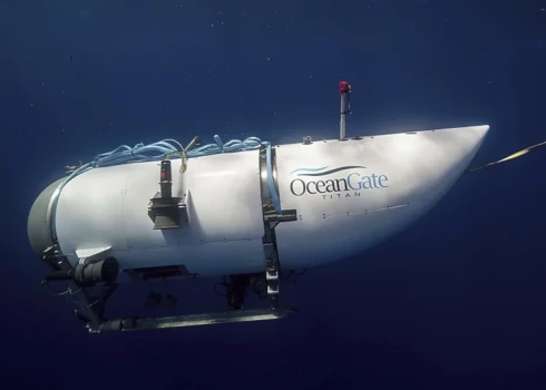Со дна океана подняли обломки батискафа "Титан" с останками пассажиров