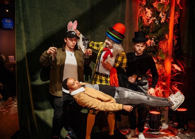 Latvijas skatītājus īpaši lutināja unikāls pasākums – starptautiskas iluzionistu cīņas, jau septīto reizi - „Magic Mania - Wonderland”.