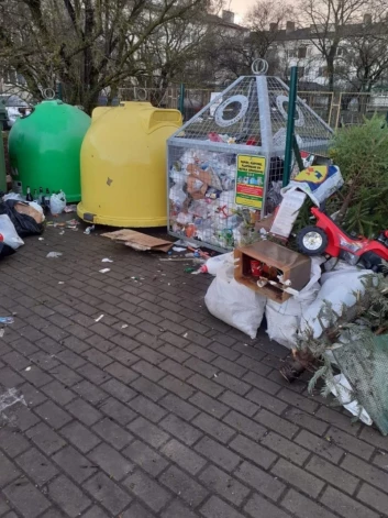 Talsu novada pašvaldības policija kopā ar atkritumu apsaimniekotājiem un pagastu un pilsētu pārvalžu darbiniekiem uzsāks reidus, lai pārliecinātos, cik godprātīgi vietējie izmet un likvidē sev nevajadzīgās lietas un atkritumus.