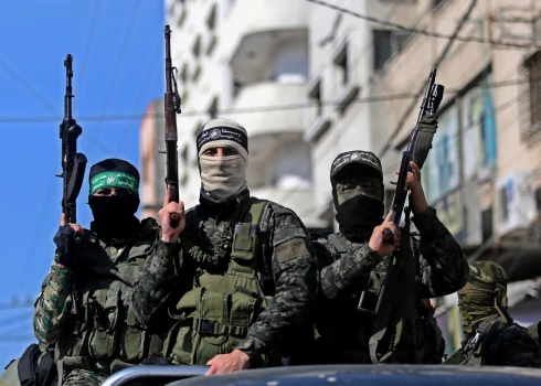 Tas kādu pārsteidz? "Hamas" teroristus apsūdz Gazas iedzīvotāju izmantošanā par dzīvo vairogu