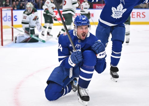Divi "hat-trick" pēc kārtas! Toronto "Maple Leafs" uzbrucējs Metjūss ir neapturams