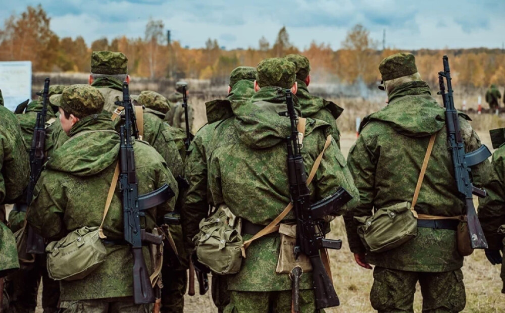 Atklāta saikne starp formu ražotāju Krievijas armijai un kompāniju Latvijā