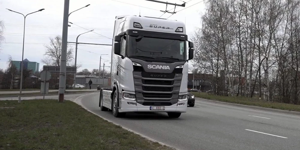 Kravas automašīnas ikdienas pārbaude iekļauta šofera darba laikā, ievadot tahogrāfā "citi darbi".