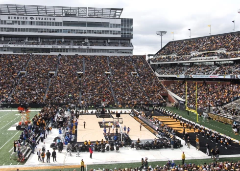 Spēles norises vieta "KInnick" stadionā.