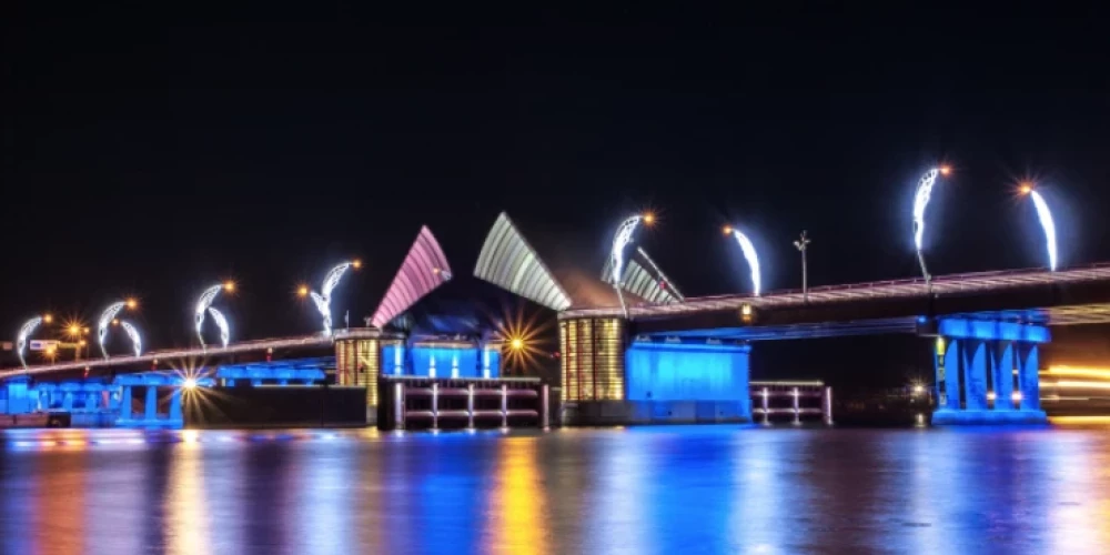 Naktī uz ceturtdienu Ventspilī pacels Ventas tiltu