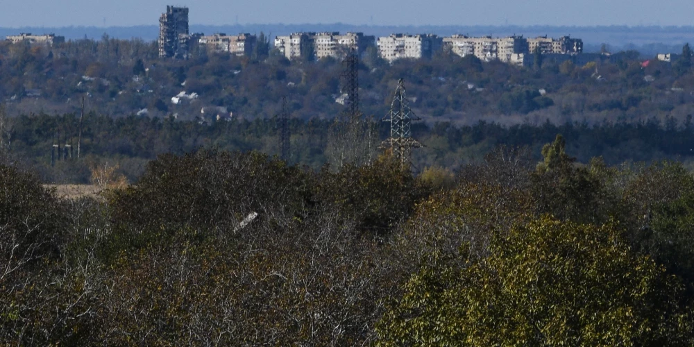 Avdijivka ir apgabala pakļautības pilsēta Ukrainas austrumos Doneckas apgabalā. Izvietojusies apgabala vidusdaļā, ietilpst Doneckas aglomerācijā, faktiski viena no Doneckas ziemeļrietumu piepilsētām. Apdzīvotā vieta nodibināta 1778. gadā pēc Jaunkrievijas gubernatora rīkojuma un tā kļuva par valsts īpašumu.