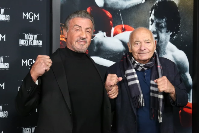 Aktieri Bērts Jangs un Silvestrs Stallone.