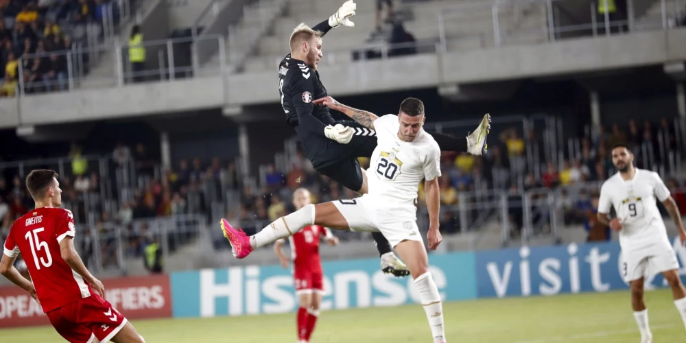 Lietuvas un Serbijas futbola izlašu spēle Kauņā, pēc kuras saņemta sūdzība par futbola fanu uzvedību.