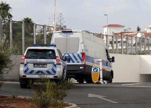 Kiprā pie Izraēlas vēstniecības noticis sprādziens; arestēti četri jauni vīrieši
