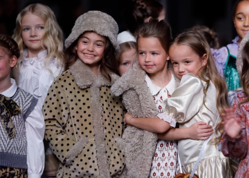 Rīgas modes nedēļas 3. diena: bērnu modes zīmoli "Paade mode" un "Rock and Mouse", latviešu līgavu kleitas "Amelii"