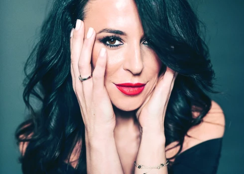 "Pirms 10–15 gadiem pacients ar zobārstu runāja galvenokārt par sāpju novēršanu un zobu saglabāšanu, bet šodien liela uzmanība tiek veltīta arī estētikai," saka Darja Ķīse.