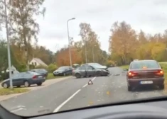 VIDEO: Saulkrastu pusē noticis ceļu satiksmes negadījums