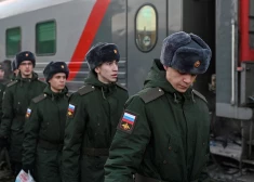 Krievijas parlaments atbalsta krasu militāro tēriņu palielināšanu