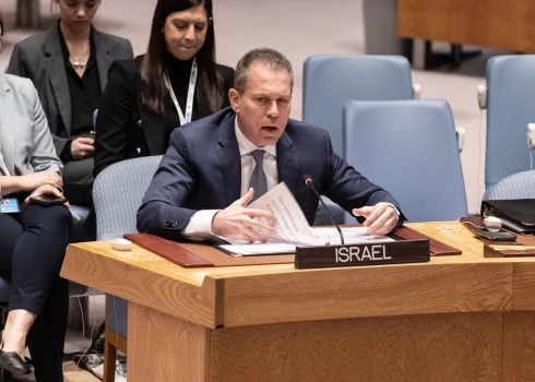 Израиль назвал "позорной" резолюцию ООН о перемирии