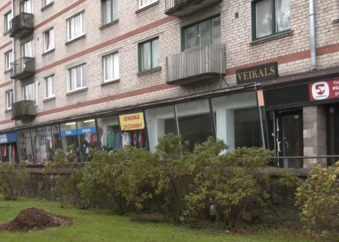 Более 100 рижан остаются без тепла, потому что оказались заложниками в судебном разбирательстве Rīgas siltums и должника