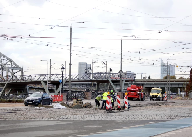 No "Rail Baltica" iepirkuma izslēgtā Turcijas uzņēmumu apvienība vērsusies tiesā pret Latviju