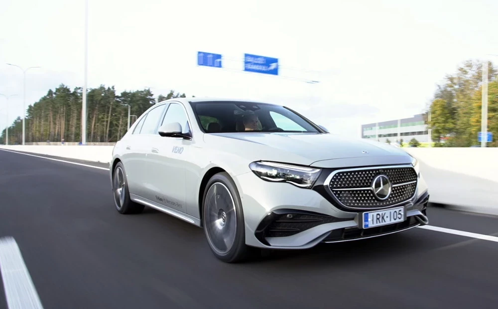 Reviewing the New E-Class Sedan: Specs, Features, and Performance