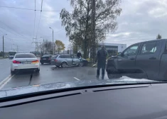 ВИДЕО: в Межциемсе произошло ДТП, в котором серьезно пострадал BMW