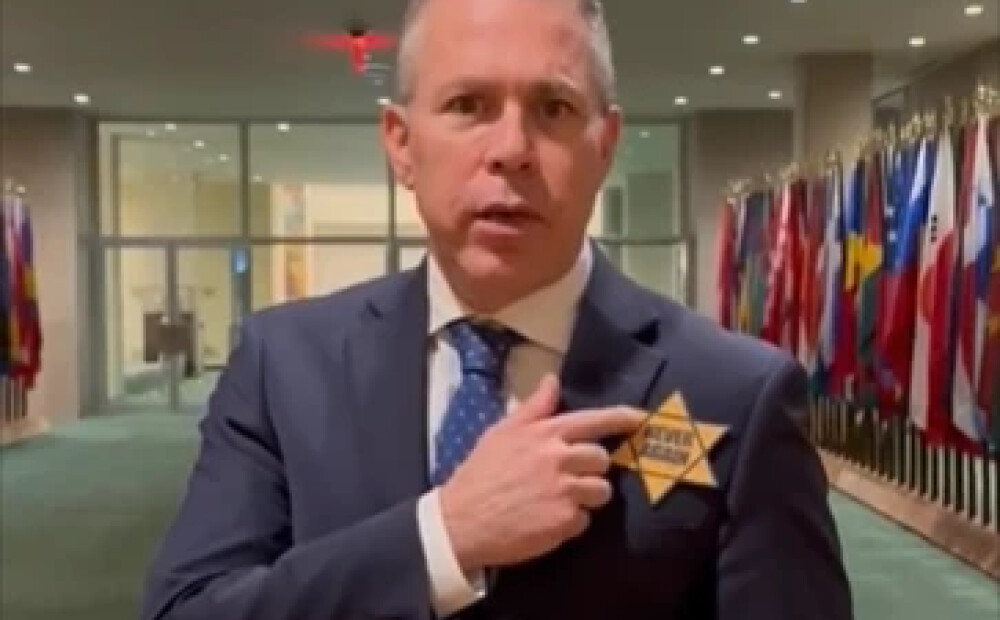 Izraēlas vēstnieks ANO sāk valkāt dzeltenu Dāvida zvaigzni
